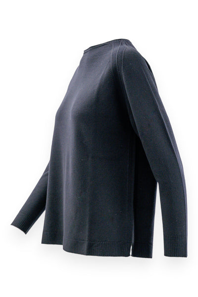 Pure wool crew neck with curl