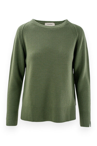 Pure wool crew neck with slits