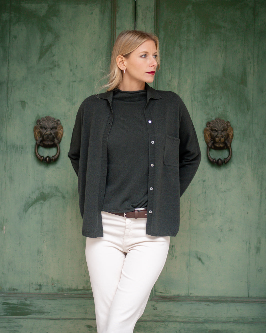 Maglia con collo a cratere in lana e cashmere