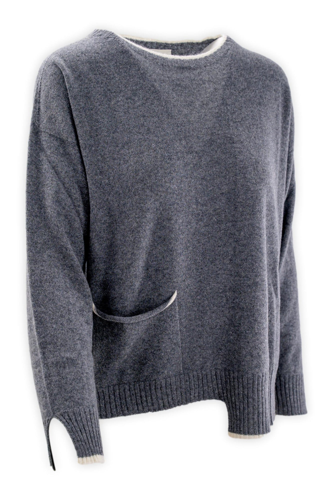 Maglia girocollo in puro cashmere con taschina e profili a contrasto