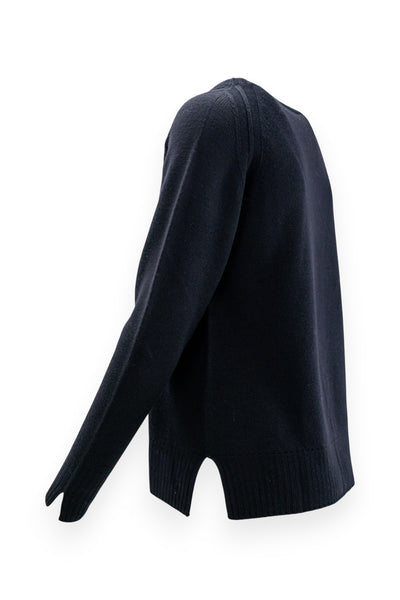 Pure wool crew neck with slits