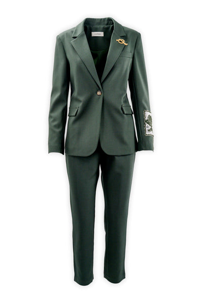 Elegant slim-leg trousers