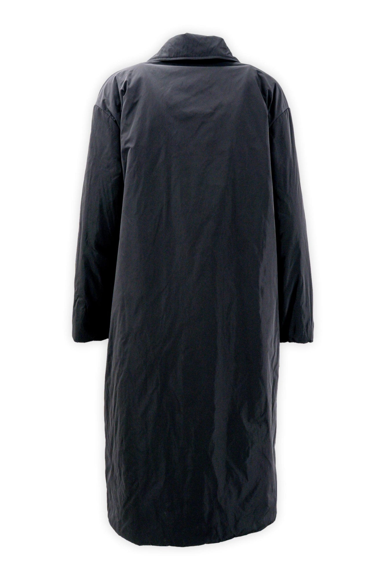 Cappotto in taffetà tecnico con chiusura a scomoarsa