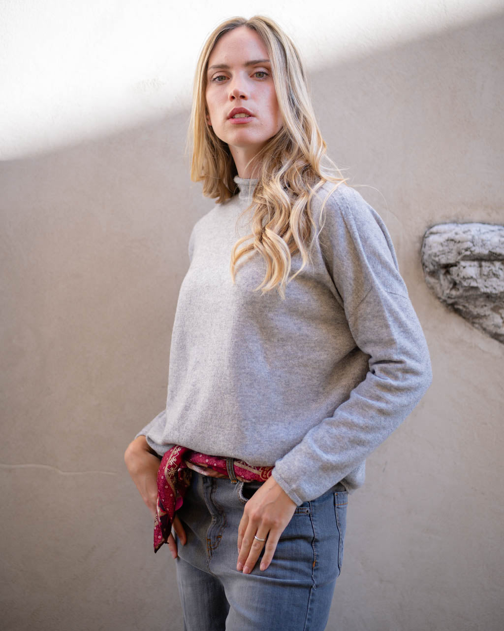 Maglia collo a cratere in lana e cashmere
