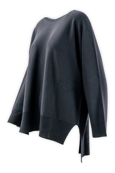 Curvy boat neck sweater in pure wool