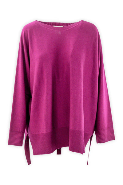 Curvy boat neck sweater in pure wool