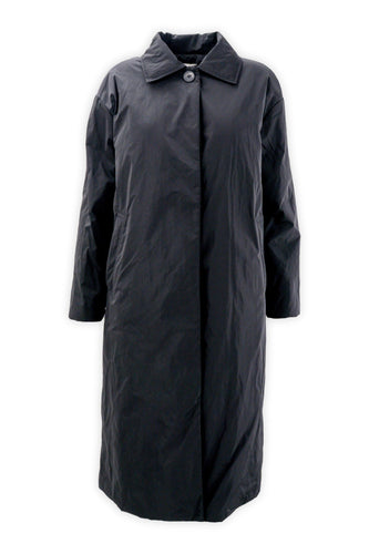 Cappotto in taffetà tecnico con chiusura a scomoarsa