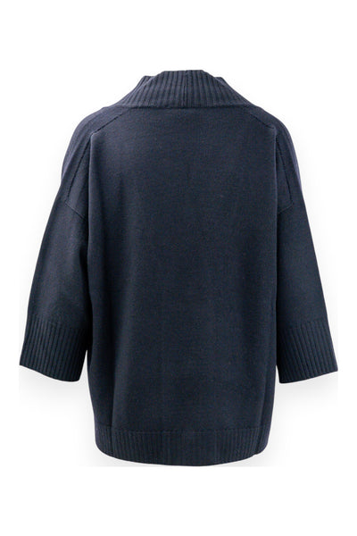 Cardigan ampio con manica kimono e bottoni in lana pura