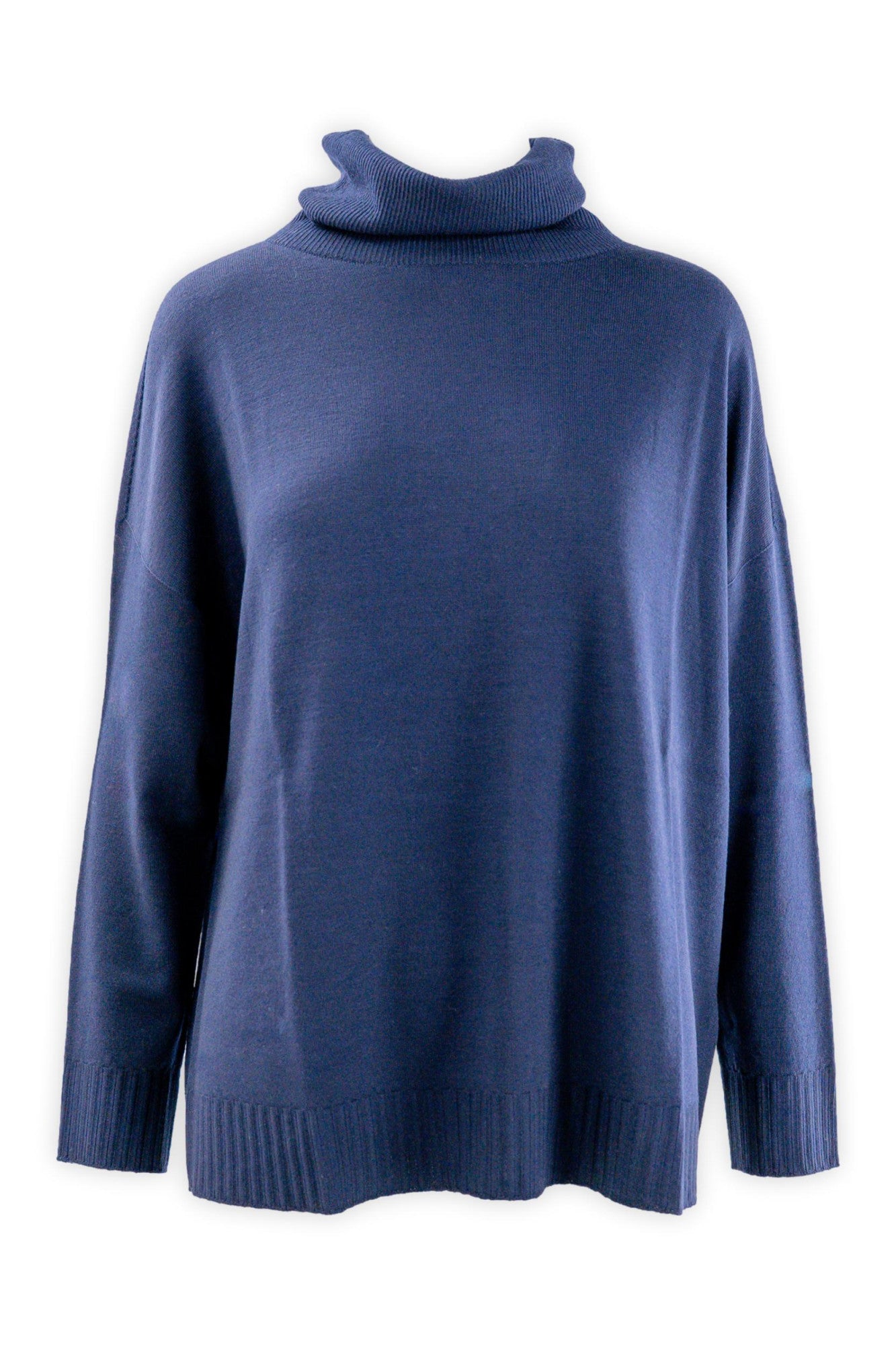 Maglia in pura lana con collo ciambella e spacchi laterali